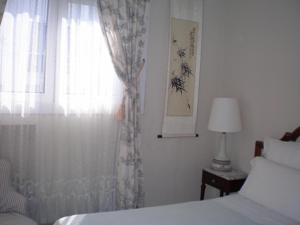 Pension Isabella San Sebastian Room photo